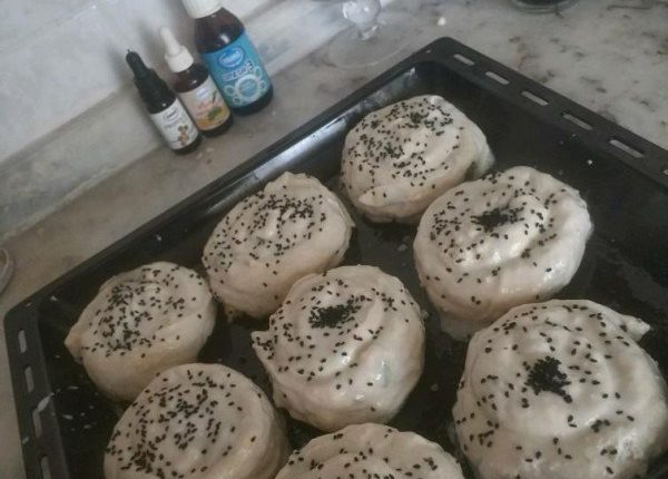 ici-yumos-disi-citir-gul-boregi-patates-ve-peynirli-4-rVuzc32u.jpeg