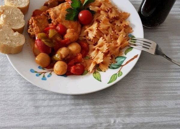 sebzeli-tavuk-yemegi-5-QY5iimUv.jpeg