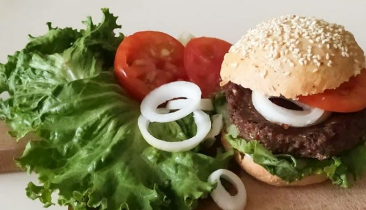 saglikli-ve-leziz-hamburger-D21hBfxa.jpg