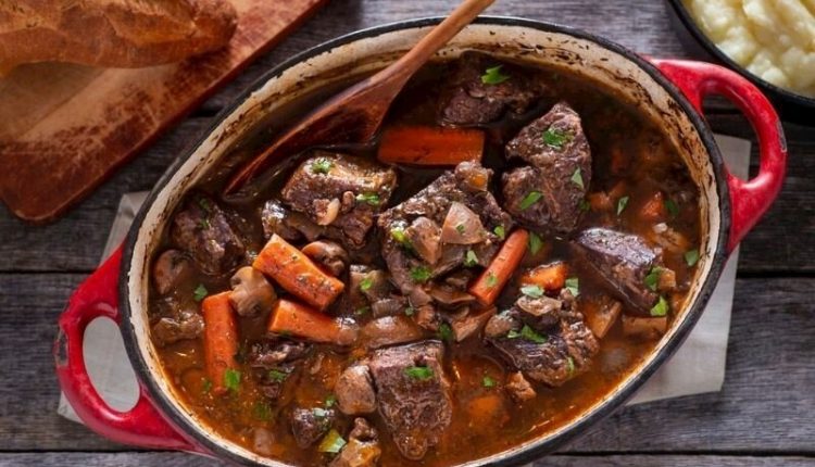 beef-bourguignon-MErhYCSp.jpg