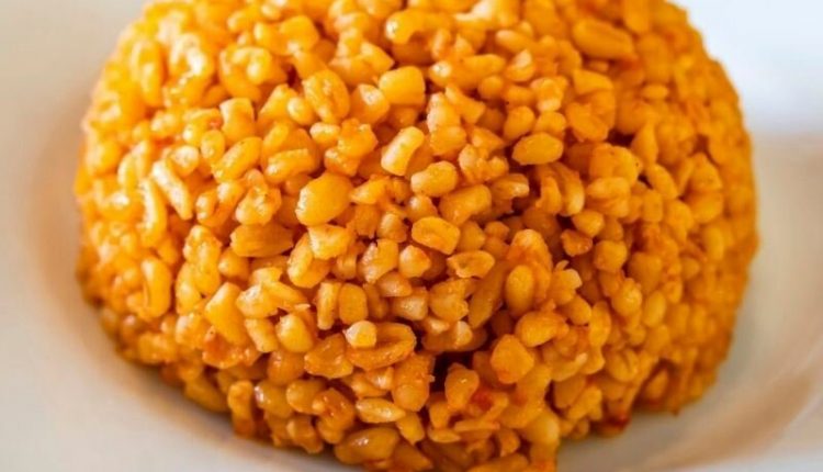 iza-bulgur-pilavi-CTHFc9ir.jpg