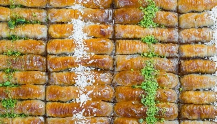 koca-kari-gerdani-tatlisi-HvGAAeTG.jpg