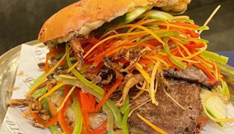steak-burger-z4FMLmdG.jpg