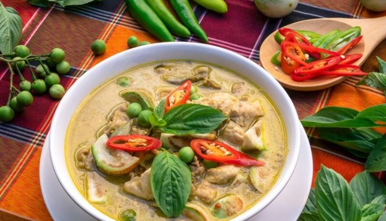 kaeng-khiao-wan-kai-l9EKXi2y.jpg
