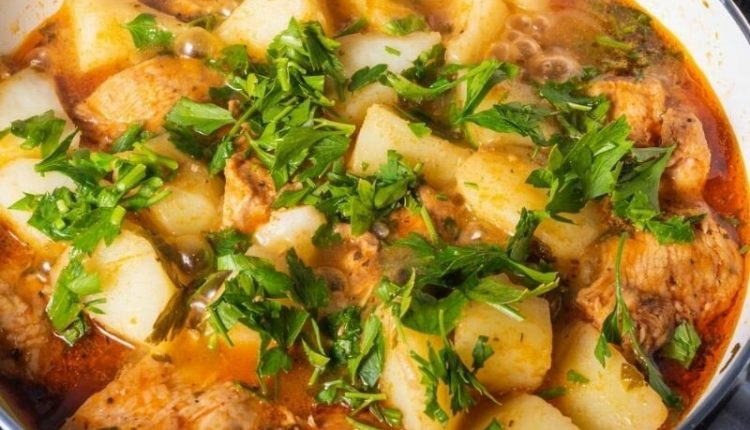 tavuklu-patates-yemegi-tXqvMtnM.jpg